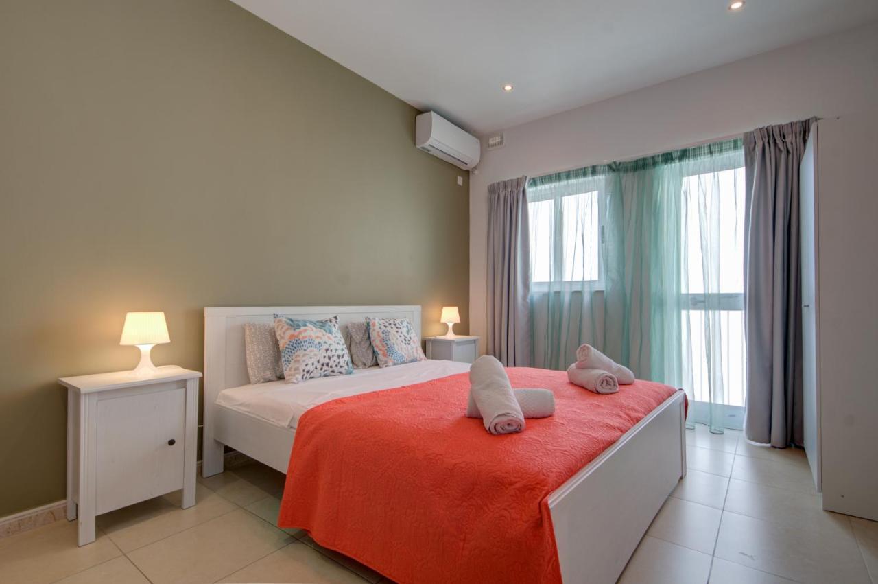Azure Haven - And Penthouse By Shortletsmalta Apartman