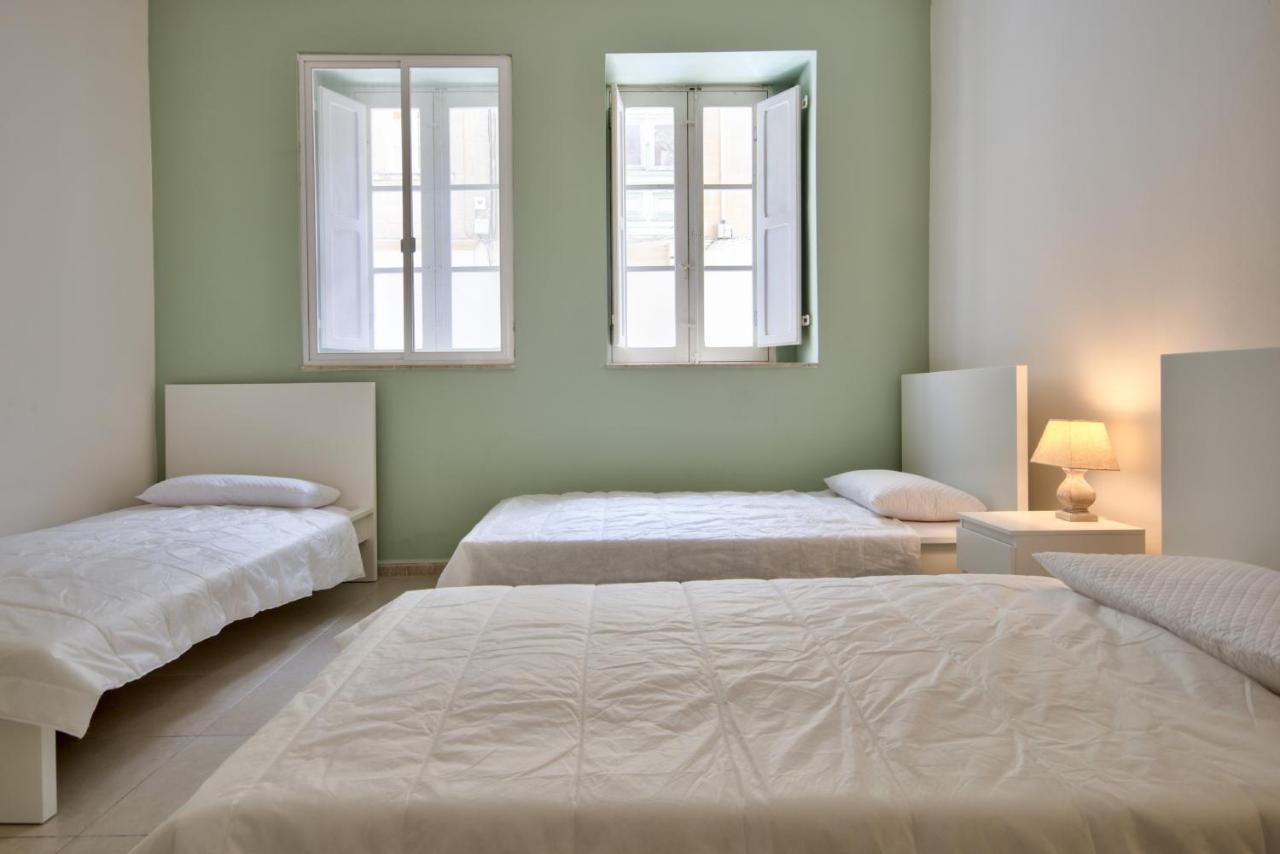 Azure Haven - And Penthouse By Shortletsmalta Gżira