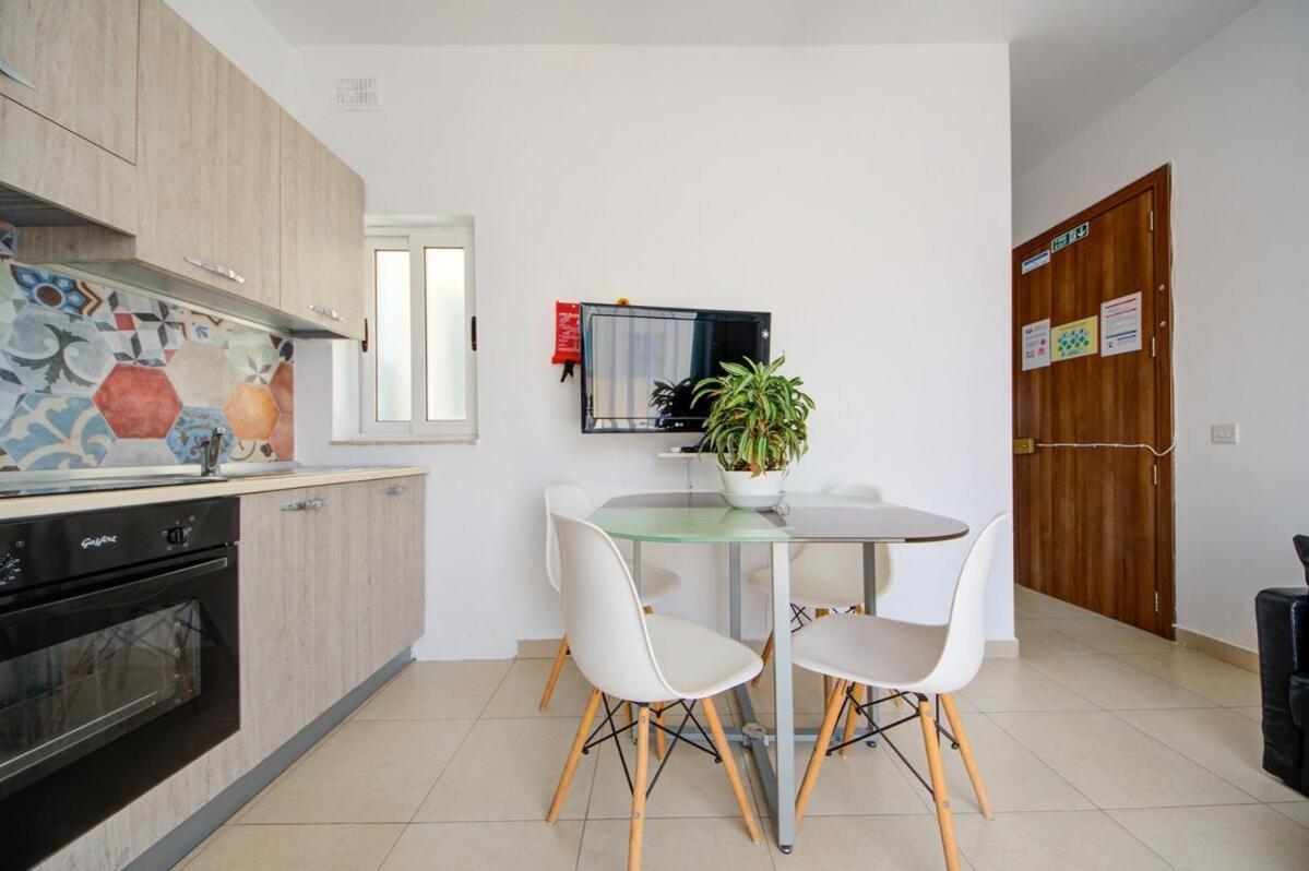 Azure Haven - And Penthouse By Shortletsmalta Gżira