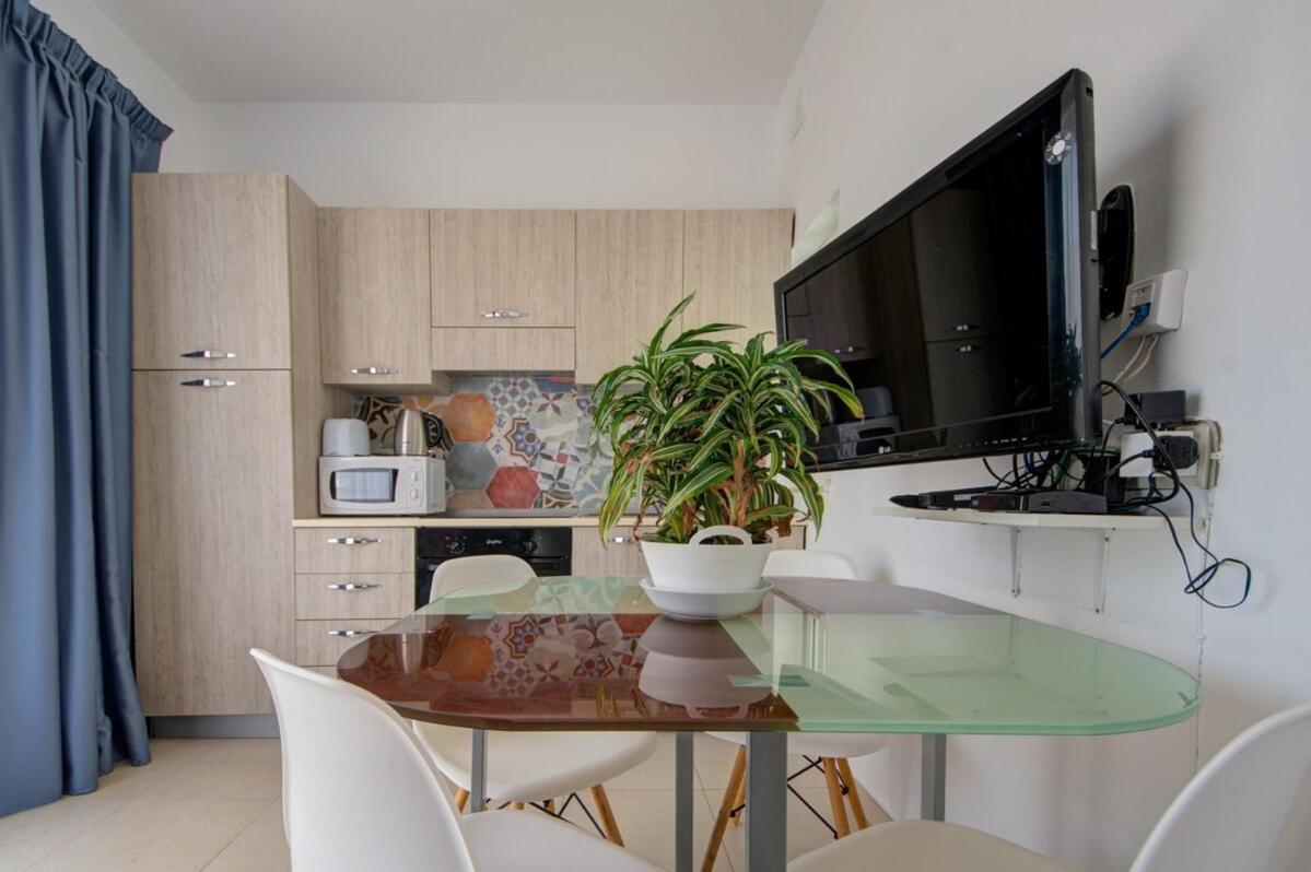 Azure Haven - And Penthouse By Shortletsmalta * Gżira